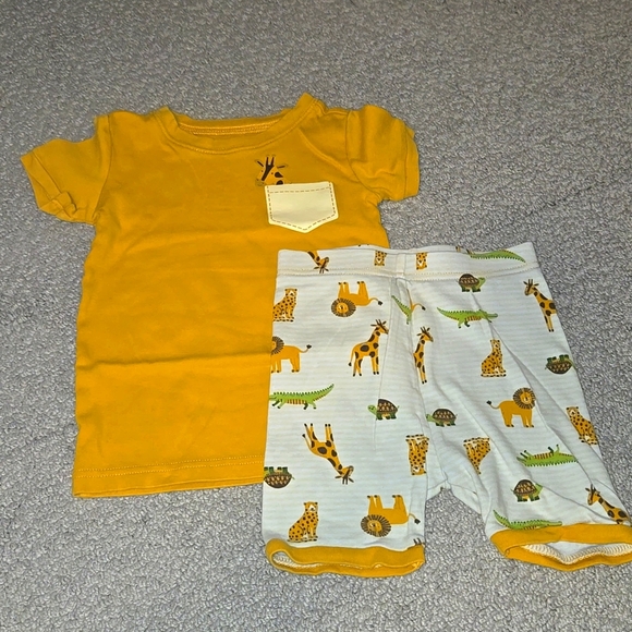 Loungewear or PJs - Picture 5 of 5